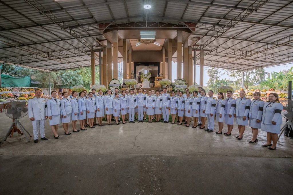 พิธีพระราชทานเพลิงศพคุณพ่อกุศล แสงแก้ว บิดาของนางสาวธัญนรัตน์ โชติวิวุฒิพงศ์ ผู้อำนวยการโรงเรียนวัดเกิดการอุดม